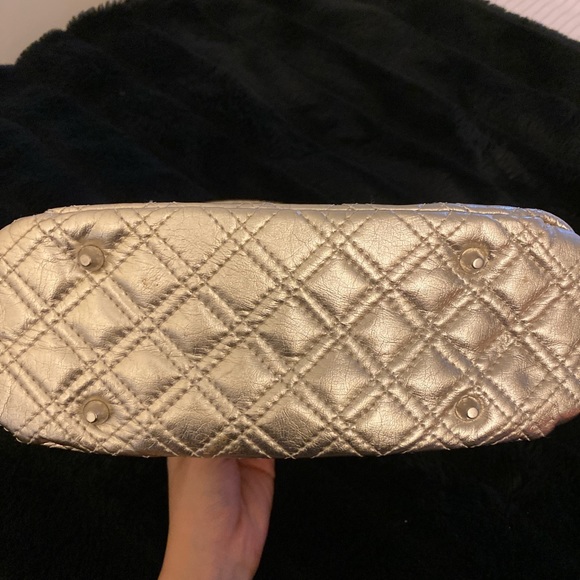 💛Metallic gold handbag from Japan💛 - Picture 4 of 4